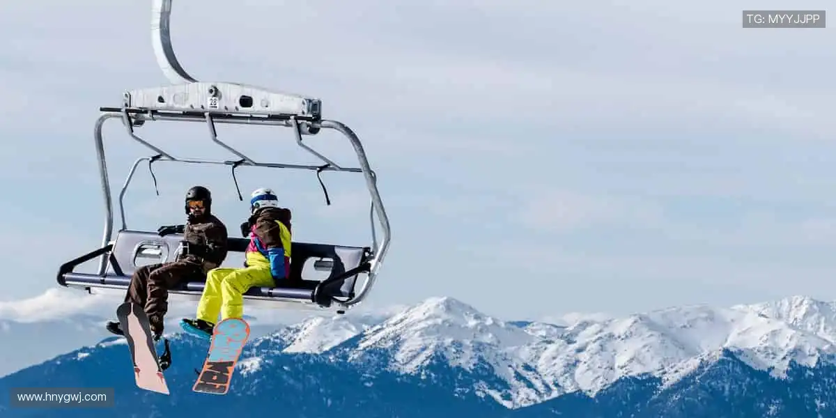 🎁 限量潮品，独家发售，体育周边让热爱触手可及！